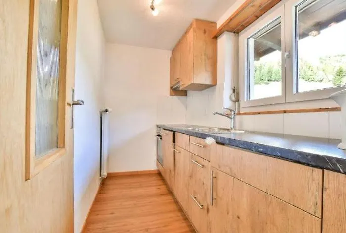 Sunny 5 Guests By Moosfluh Gondola *